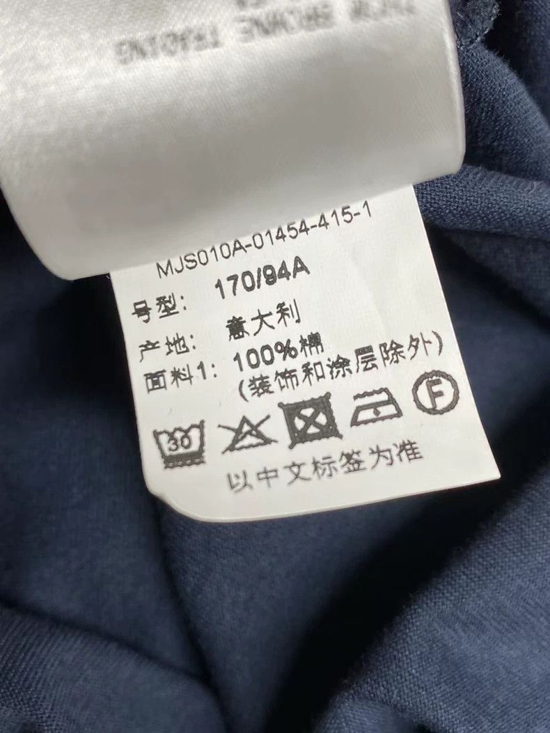 Thom Browne Thom Browne size1 Round neck short sleeve T-shirt Size US S / EU 44-46 / 1 - 7 Thumbnail