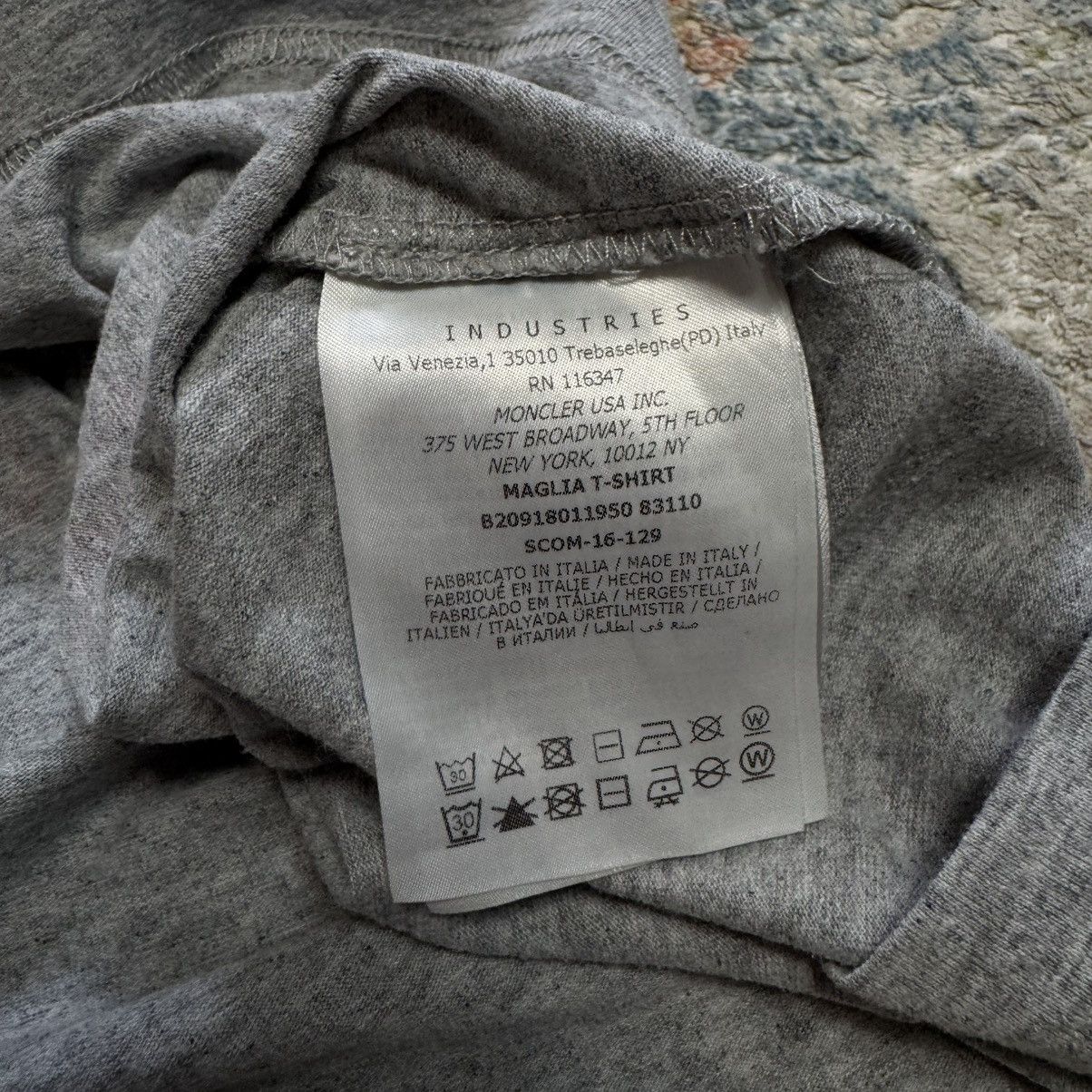 Moncler Moncler Monestier de Clermont Heritage Graphic T-Shirt Grey Size S / US 4 / IT 40 - 6 Thumbnail