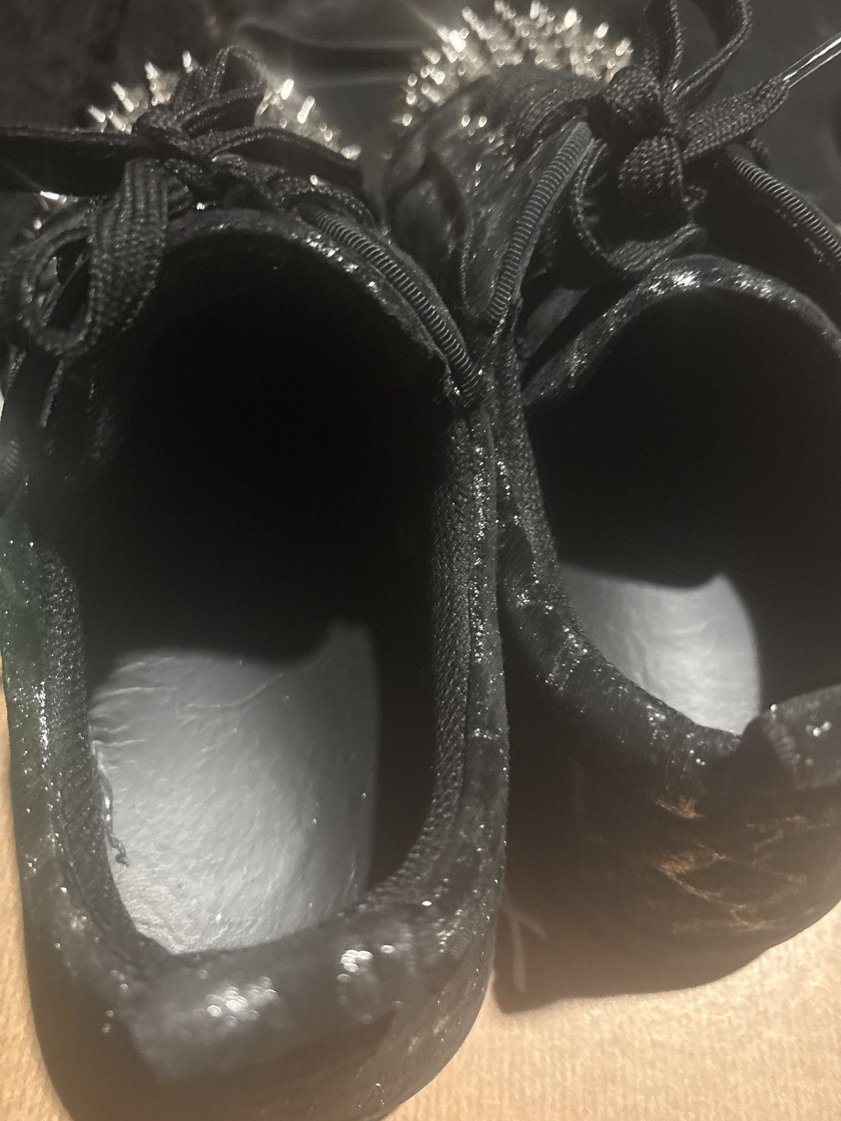 Christian Louboutin Black and gray low top red bottoms Size US 9.5 / EU 42-43 - 8 Thumbnail
