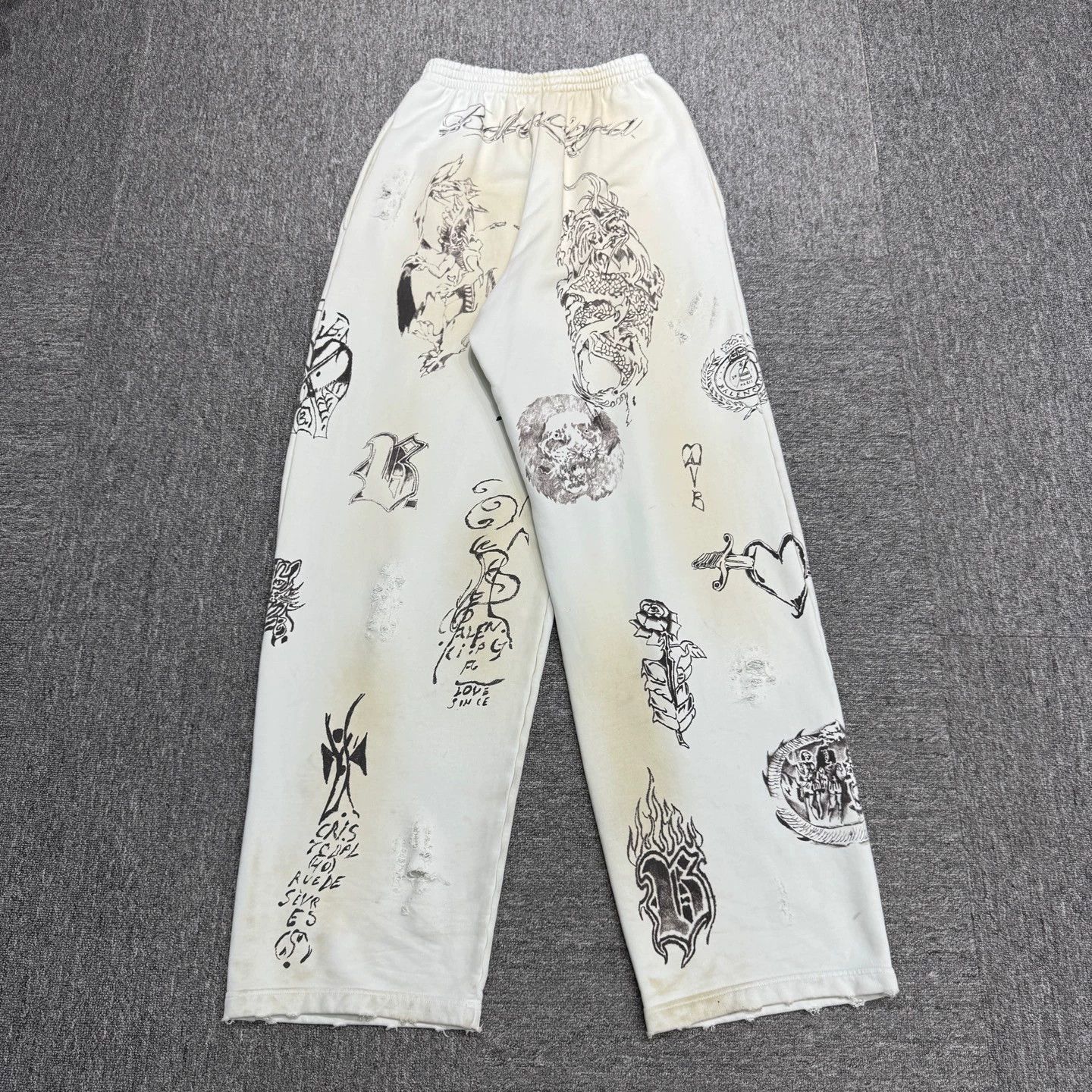Balenciaga Balenciaga All Over Tattoo Print Track Pants XS Size 25" / US 0 / IT 36 - 5 Thumbnail