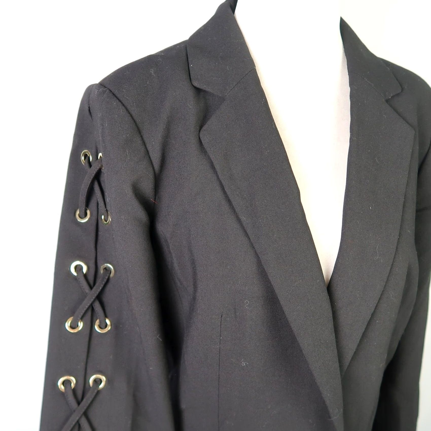 Calvin Klein Calvin Klein Black Blazer Jacket w/ Lace-Up Sleeves 8 Womens Block Color Solid Long Sleeve Blazer Size M / US 6-8 / IT 42-44 - 2 Thumbnail