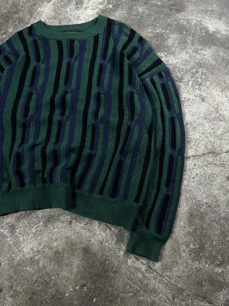 Coogi Vintage Coogi Wool 3D Cable Knit Sweater Size US L / EU 52-54 / 3 - 3 Thumbnail