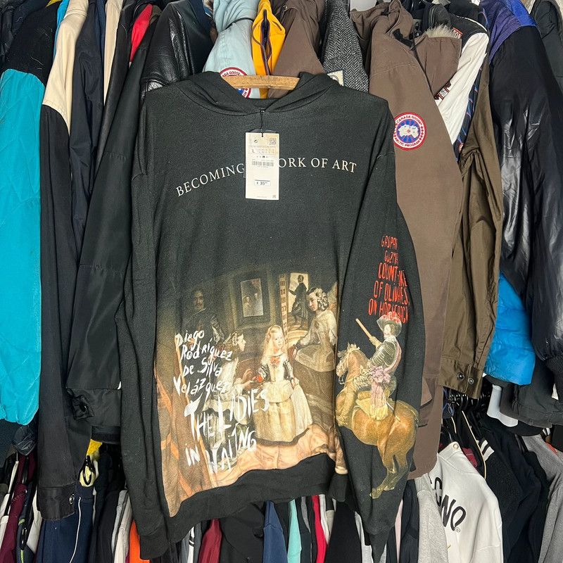 Zara hoodie Zara becoming a work of art meme L Size US L / EU 52-54 / 3 - 1 Thumbnail