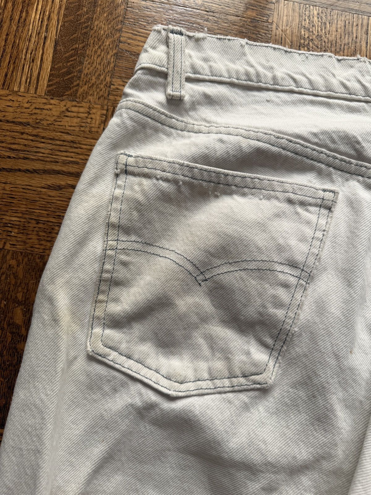 Levi's Vintage 80s Levi's Thrashed Cream Denim Jeans Size US 35 - 9 Thumbnail