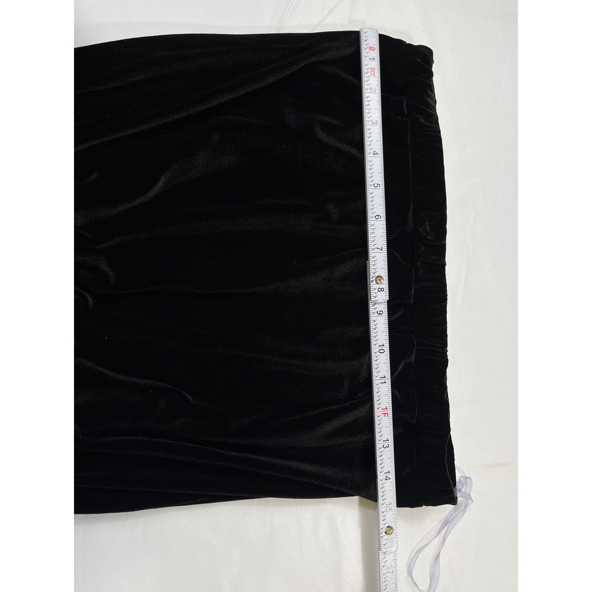 Other Prelude SKU 7614 Black Velvet Strapless Jumpsuit Size 4 Size 27" / US 4 / IT 40 - 5 Thumbnail