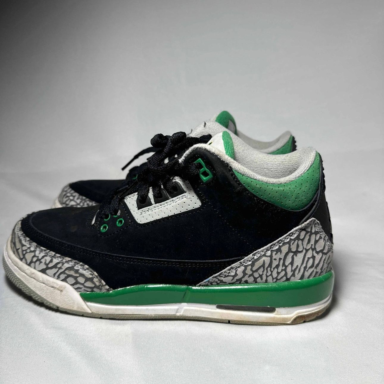 Jordan Brand × Nike Size 7 - Nike Air Jordan 3 Retro GS Pine Green Men's Shoes Size US 7 / EU 40 - 1 Thumbnail