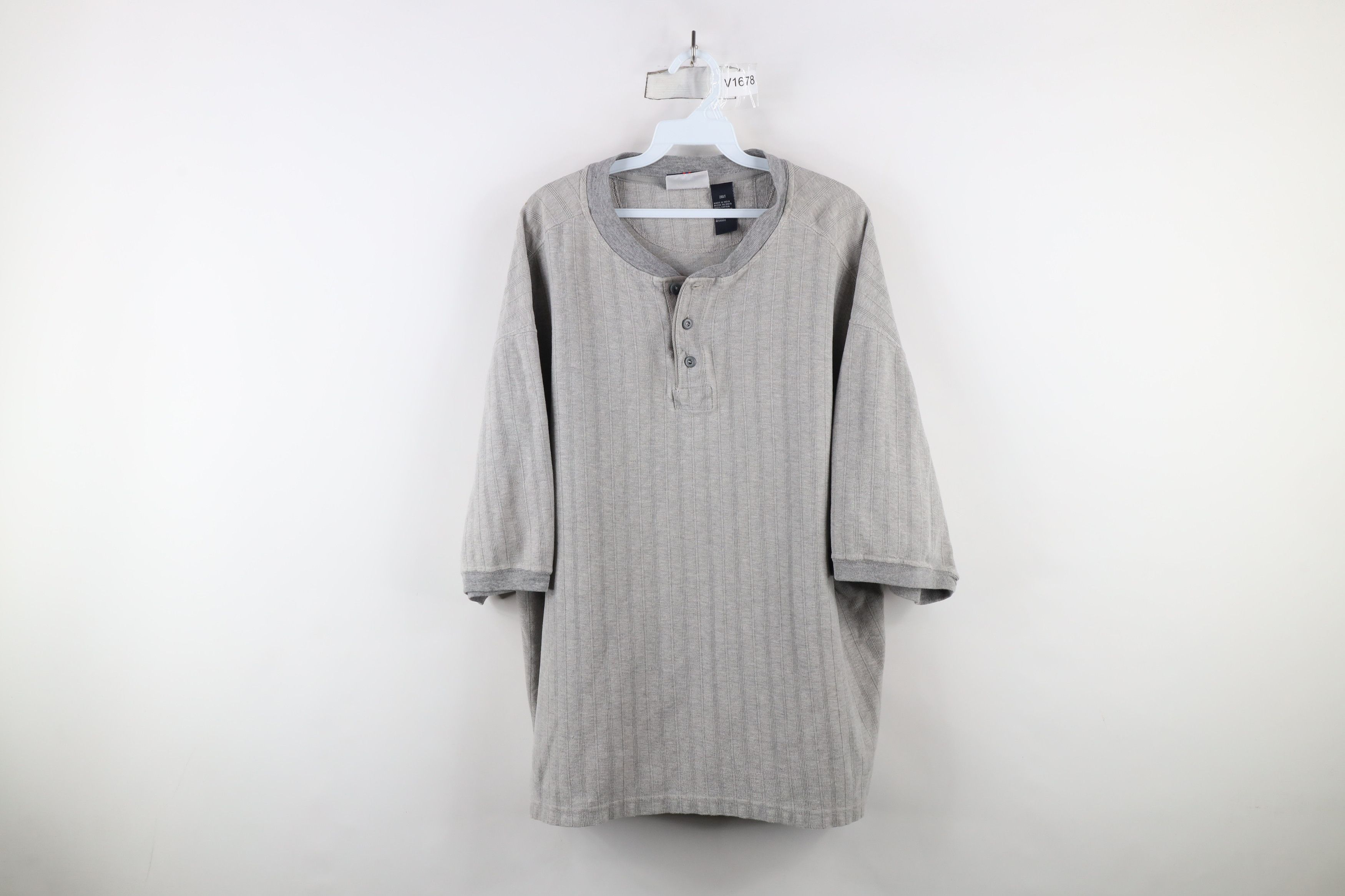 Vintage Vintage 90s Streetwear Ribbed Knit Henley T-Shirt Gray Size US XXL / EU 58 / 5 - 1 Thumbnail