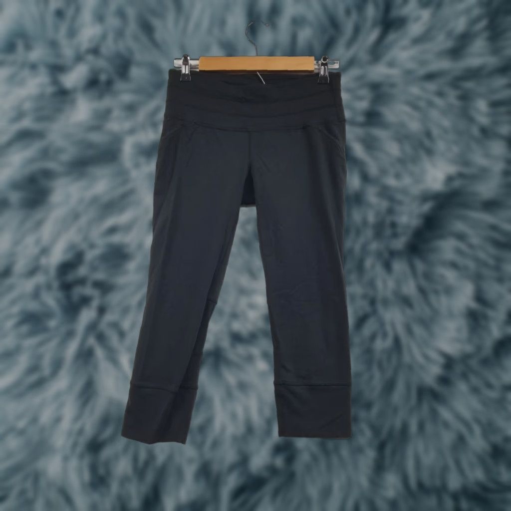 Athleta Athleta Women's Black Yoga Cropped Leggings Size Small Size 28" / US 6 / IT 42 - 1 Thumbnail