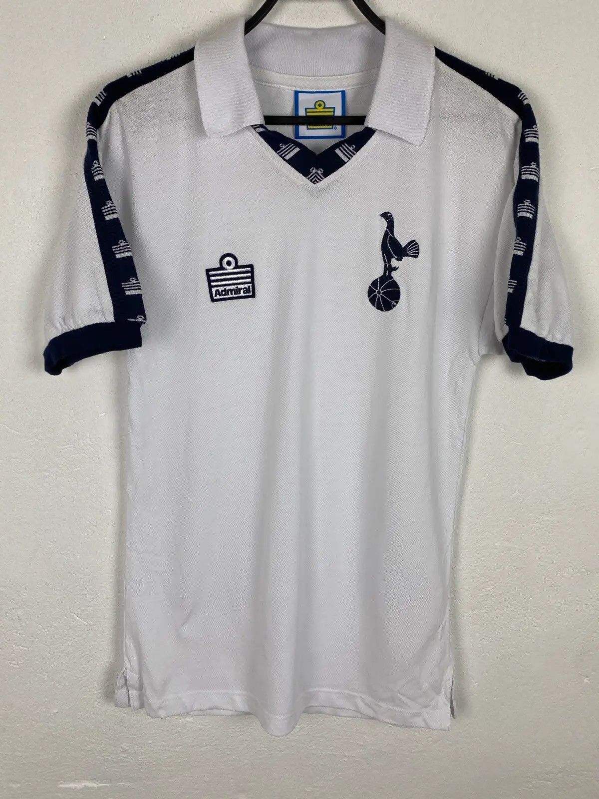 Vintage Score Draw Admiral Tottenham Hotspur 77/78 Replica Jersey Size US S / EU 44-46 / 1 - 1 Thumbnail