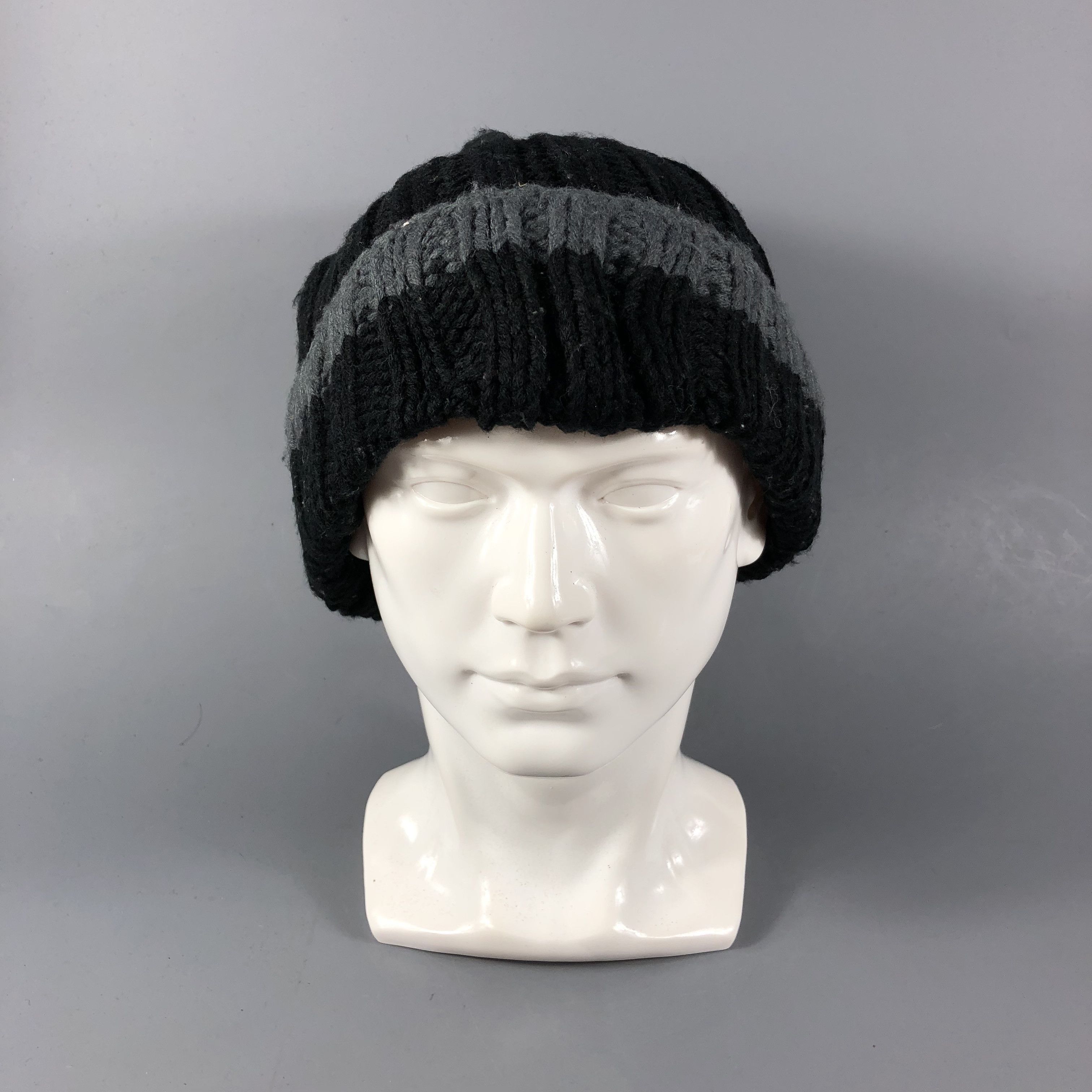 image of Vintage x Winter Session Hang Over Pleated Beanie Snowcap Snow Hat B804, Men's
