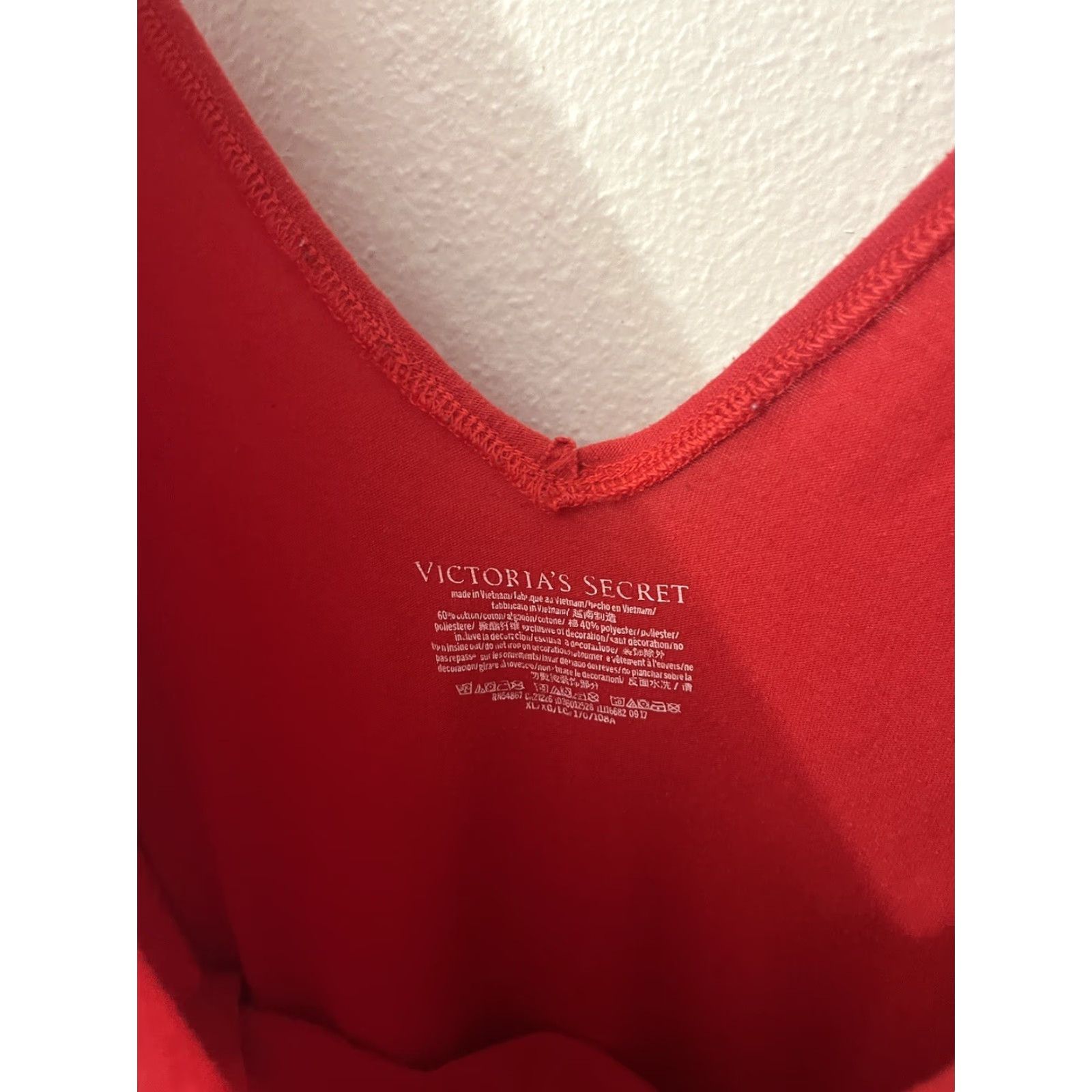 Victoria's Secret Victoria's Secret Top Shirt XL Long Sleeve Red Knit Polyester Round Neck Pullover Casual Ladies Seasonal Love Vintage: No Size XL / US 12-14 / IT 48-50 - 2 Thumbnail