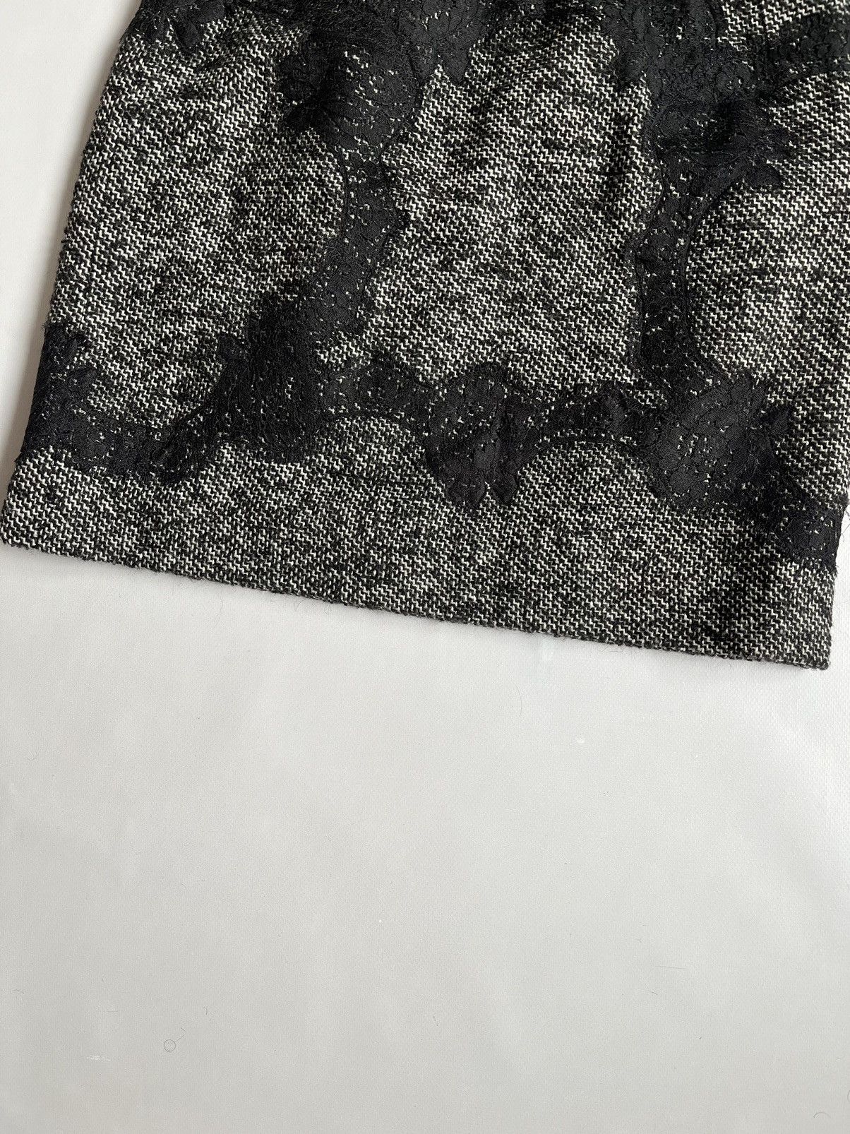 Designer × Dolce & Gabbana Dolce & Gabbana Women Grey Knit Lace Pencil Skirt Size 30" / US 8 / IT 44 - 3 Thumbnail