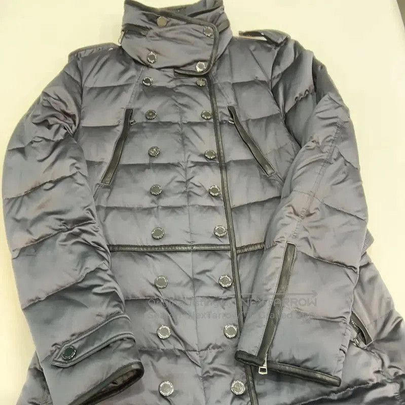 Burberry Burberry Blue Women's Winter Coat. Size M / US 6-8 / IT 42-44 - 1 Thumbnail