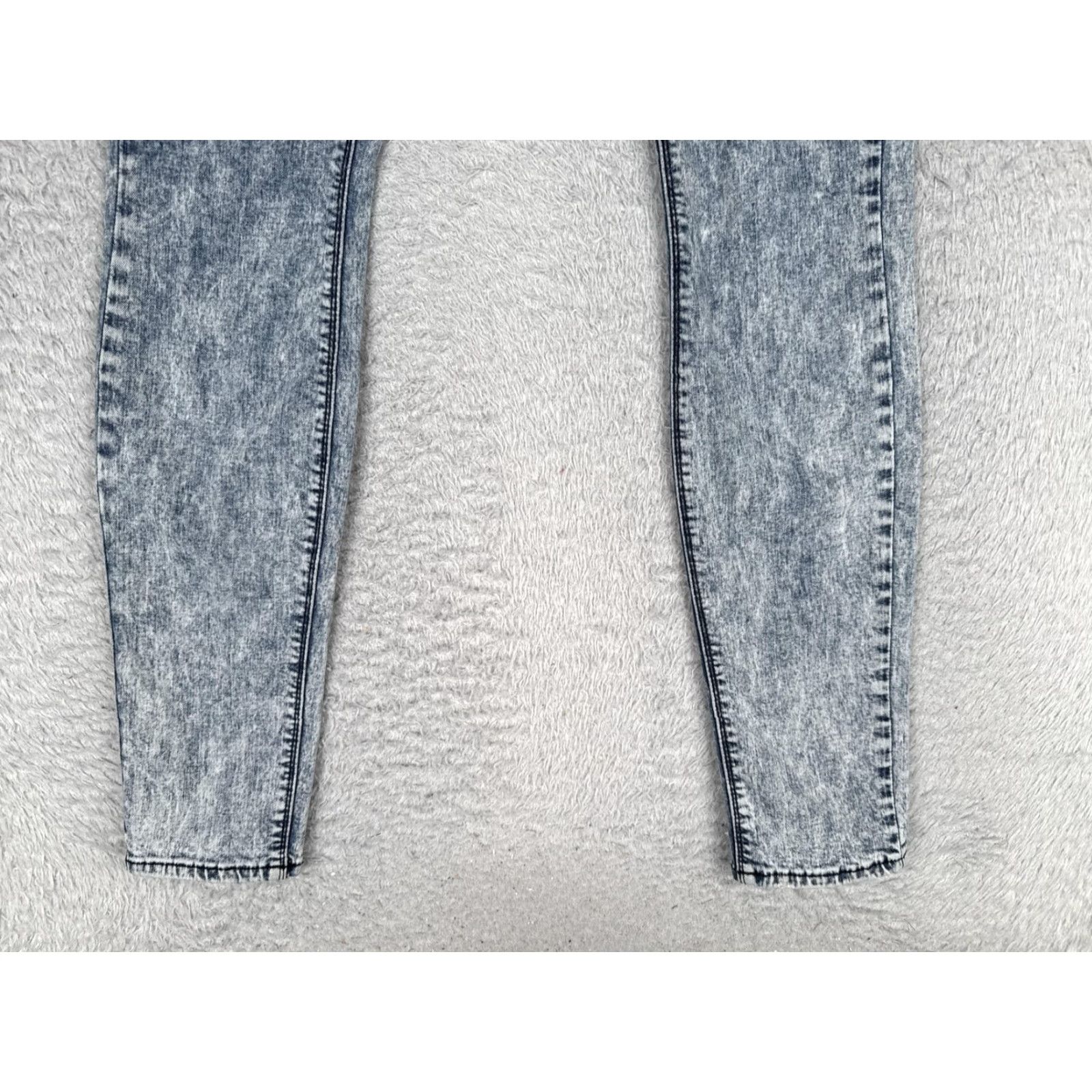 Vintage Bullhead Juniors Jegging Jeans Gray Acid Wash Mid Rise 25in Waist 7 inseam 29in Slim 5-Pocket Denim Womens Size 28" / US 6 / IT 42 - 2 Thumbnail