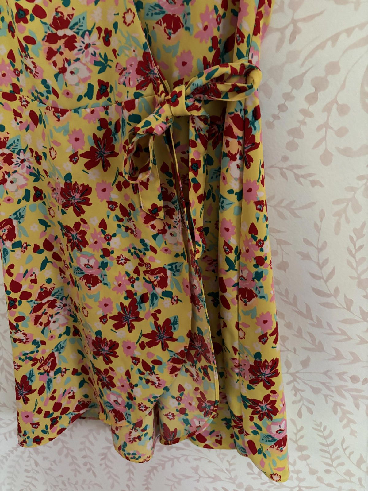 J.Crew NWOT J.Crew Floral Wrap Dress - Size 00 Size XXS / US 00 / IT 34 - 5 Thumbnail