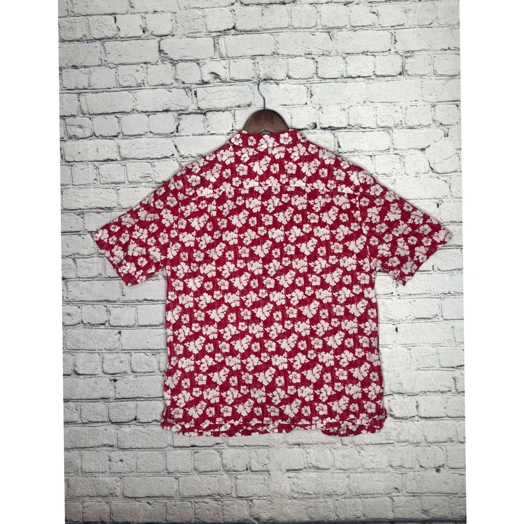 Vintage Cremiuex Men's Red White Floral Hibiscus Short Sleeve Button Up Shirt M Shirt Mens Casual Summer Tropical Floral Button-Up Collared Pocketed Size US M / EU 48-50 / 2 - 5 Thumbnail