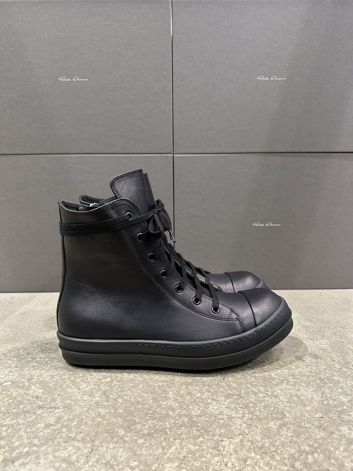 RICK OWENS - Hi Sneaks Black Black