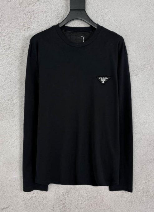Prada Prada Long Sleeve T-shirt Size US L / EU 52-54 / 3 - 1 Thumbnail