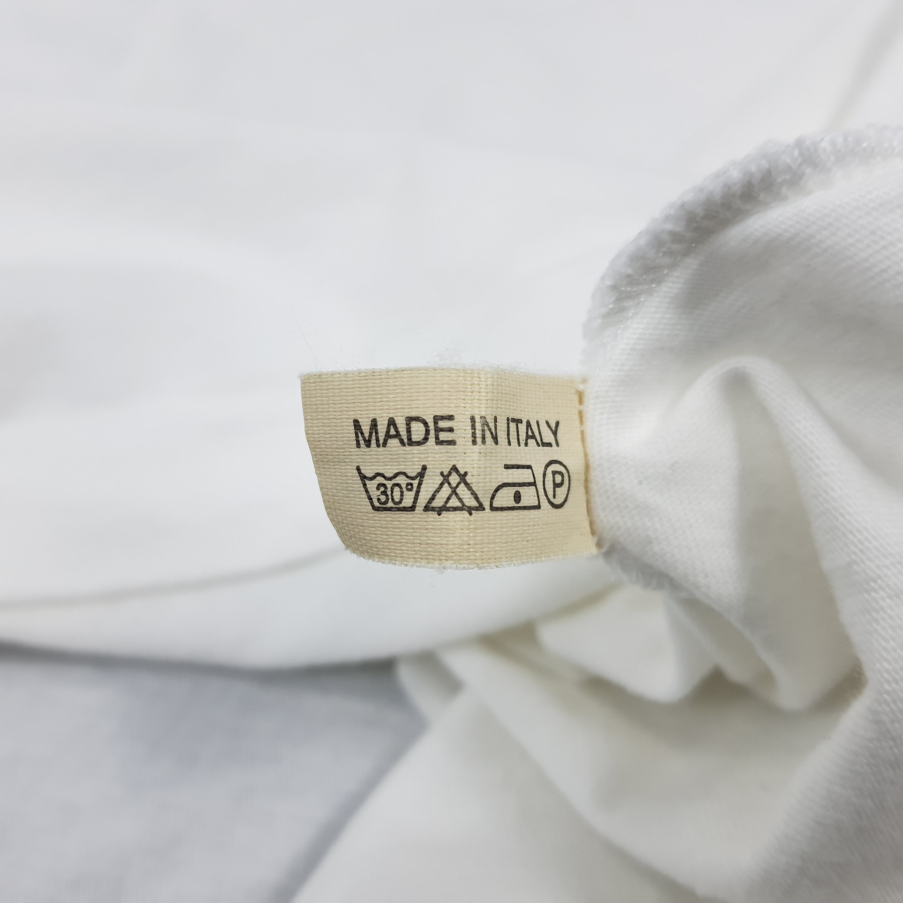 Fendi × Vintage Vintage FENDI Italian Designer Tshirt Size US L / EU 52-54 / 3 - 5 Thumbnail