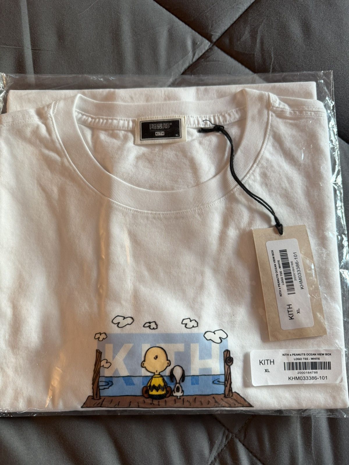 Kith × Peanuts Ocean View Box Logo Tee Size US XL / EU 56 / 4 - 1 Thumbnail