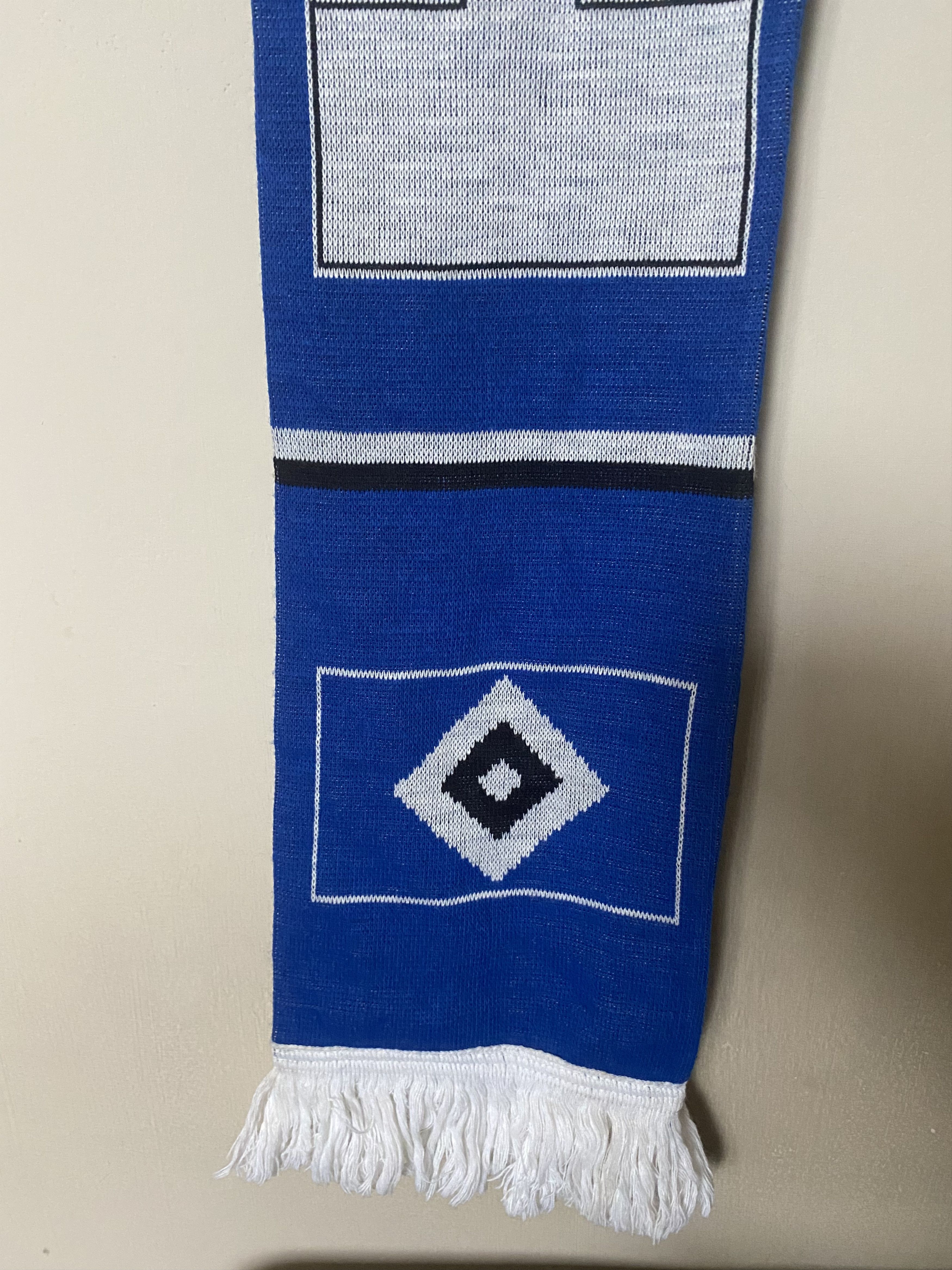 Other Unique HSV HAMBURG football scarf - SPECIAL OFFER Size ONE SIZE - 3 Thumbnail