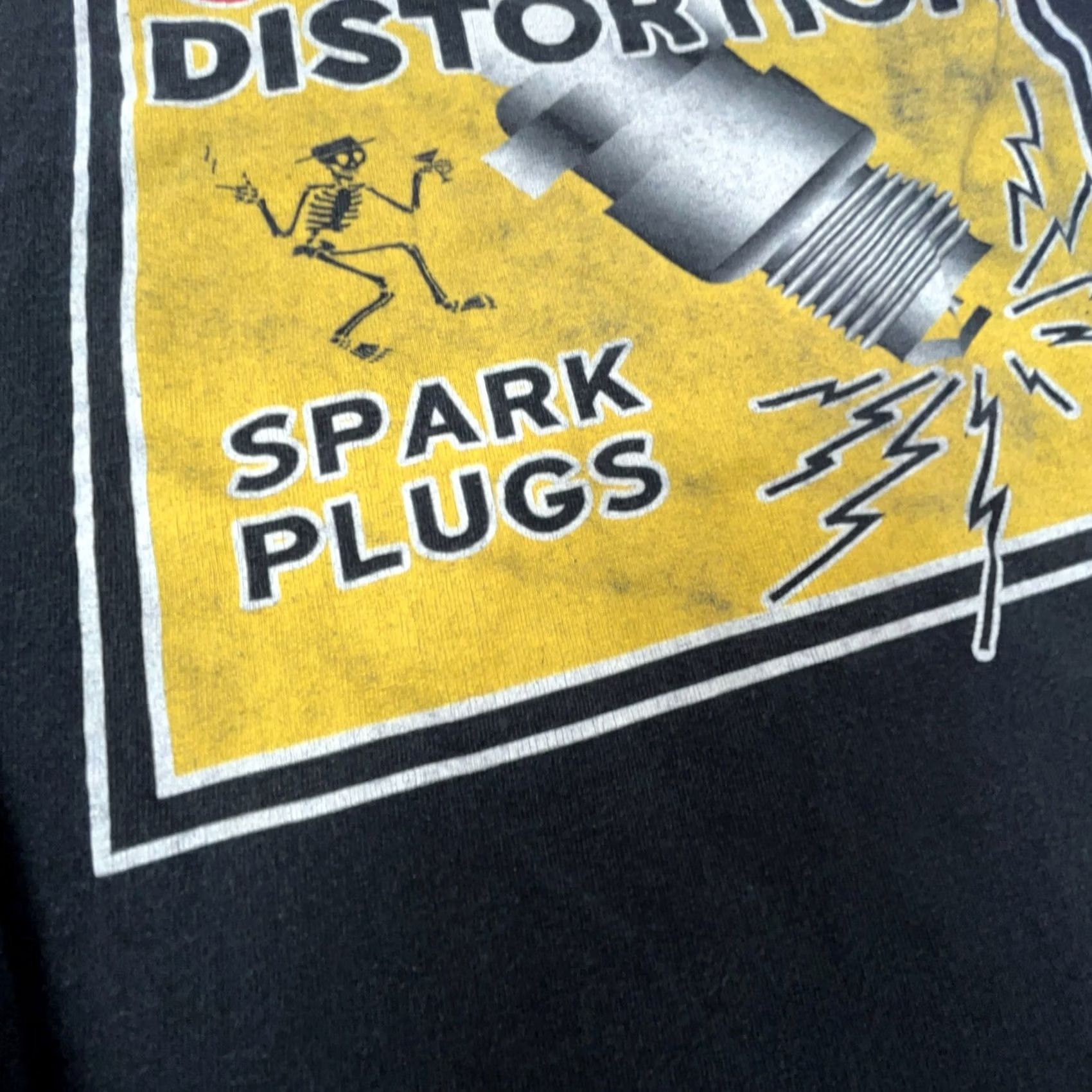 AAA VINTAGE Social Distortion Shirt Men M Black Tee Band Spark Plugs Lightning Logo Graphic Print Rock Retro Hipster 80s 90s Mens Size US M / EU 48-50 / 2 - 6 Thumbnail