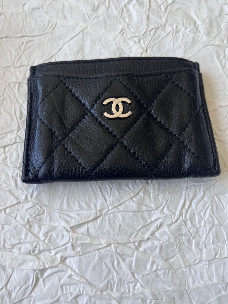 Chanel CHANEL Gold Logo Diamond Lambskin Card Bag 2504-Nextarrow Size ONE SIZE - 1 Thumbnail