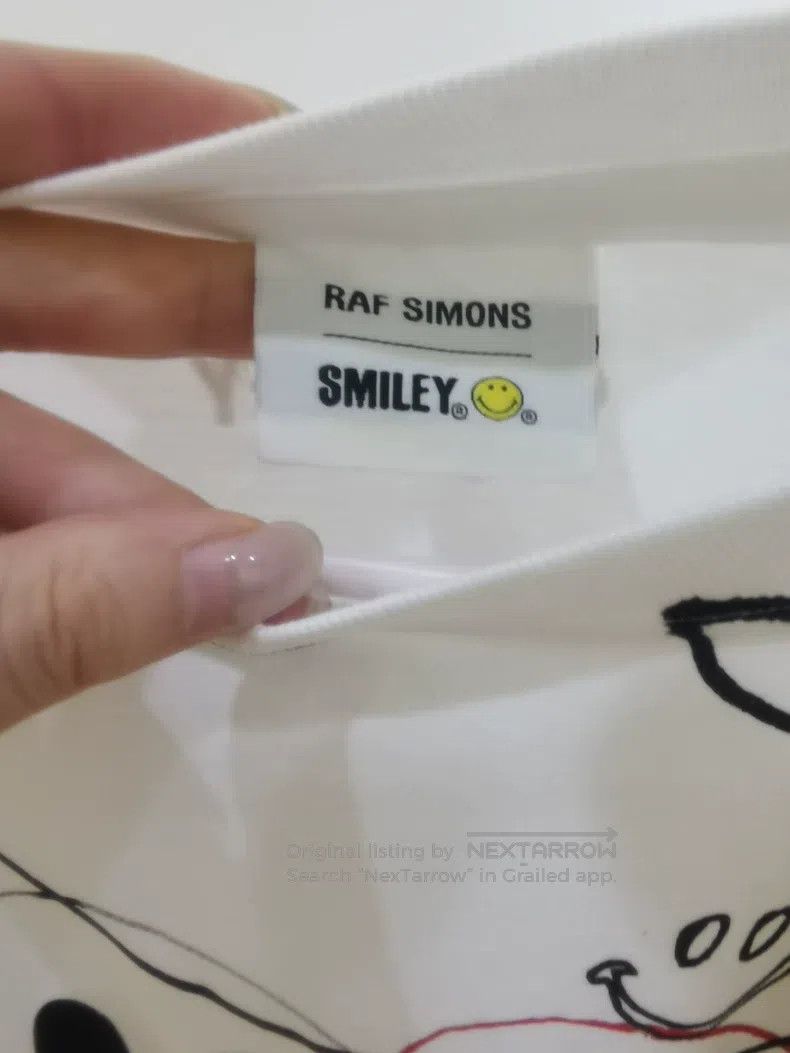 Raf Simons Raf simons White smiley face printed short-sleeved T-shirt Size US S / EU 44-46 / 1 - 7 Thumbnail