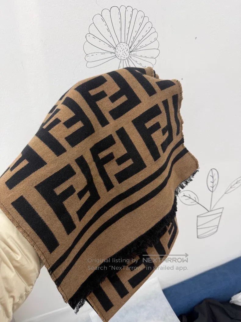 Fendi Fendi Monogrammed FF Fringe Wool Scarf Size ONE SIZE - 4 Thumbnail