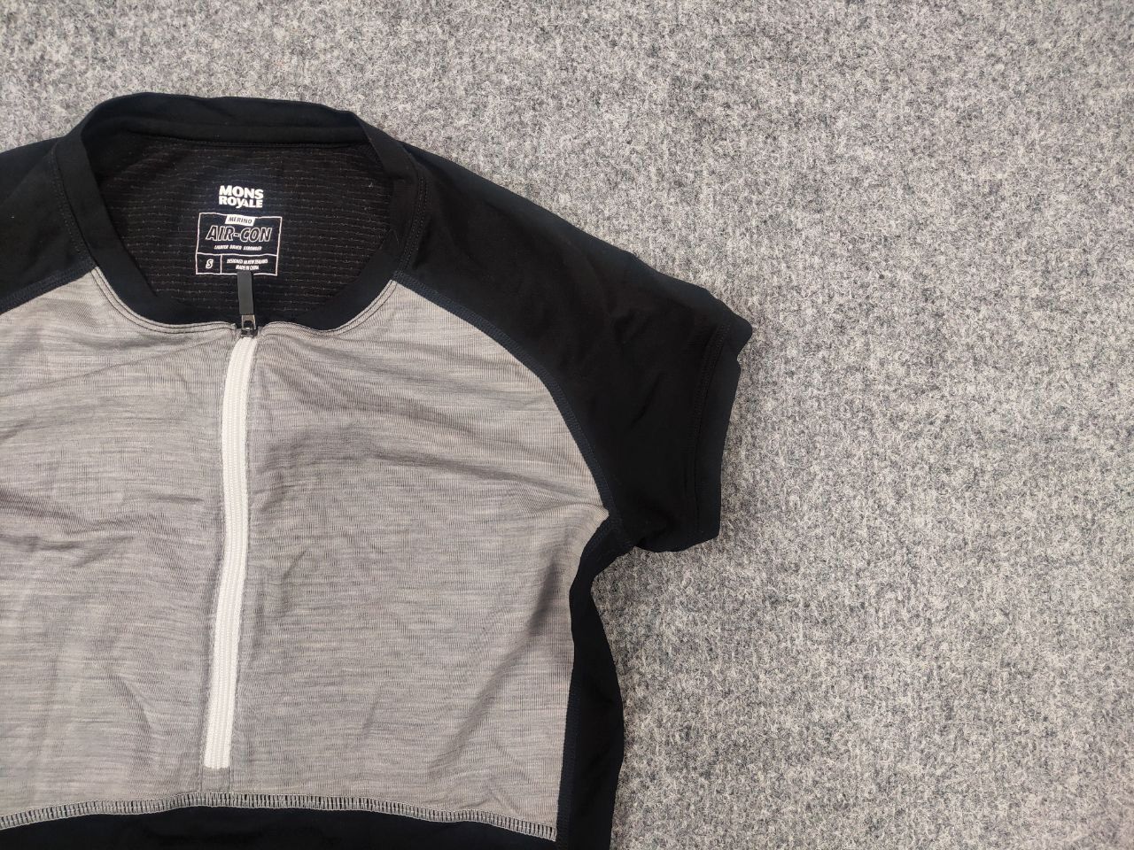 Icebreaker Mons Royale merino Wool air con thermal T-shirt short zip Size US S / EU 44-46 / 1 - 7 Thumbnail