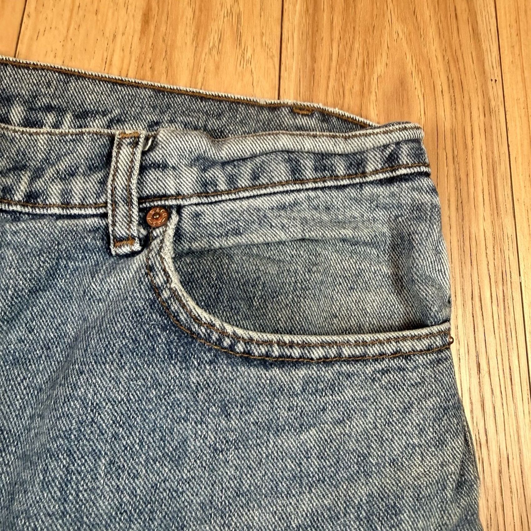 Levi's VINTAGE Levi’s 550 Jeans Men Regular 36 Light Blue 28in 90s USA Made Straight Relaxed 550 Model Size US 36 / EU 52 - 7 Thumbnail