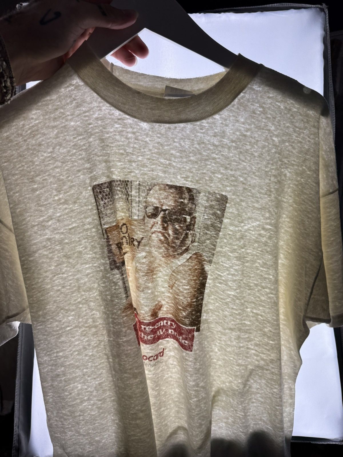 Vintage Vintage Paper Thin Tee 1990s XL Graphic Tee Size US XL / EU 56 / 4 - 1 Thumbnail