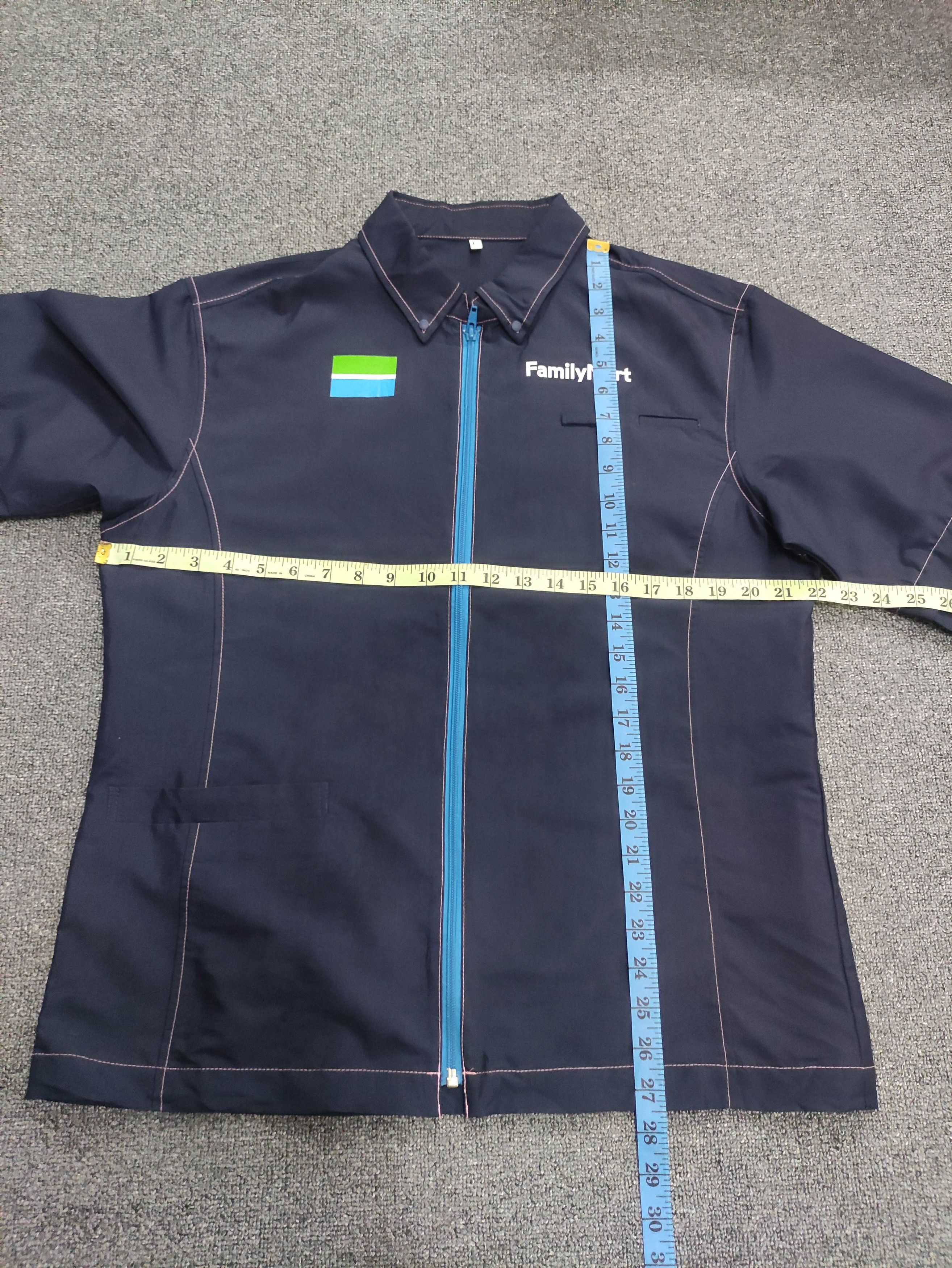 Japanese Brand Vintage Family Mart Work Wear Jacket Size US L / EU 52-54 / 3 - 12 Thumbnail