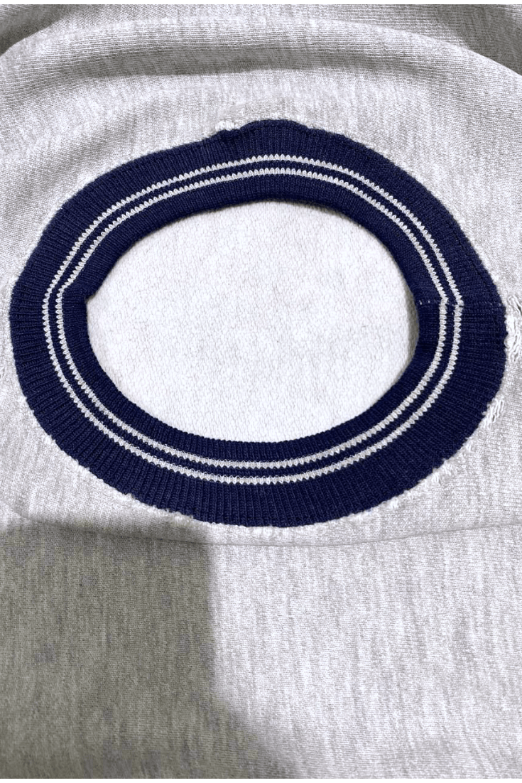 Champion Vintage Distressed Champion reversewave 2 bar 90s Sweatshirt Size US L / EU 52-54 / 3 - 3 Thumbnail