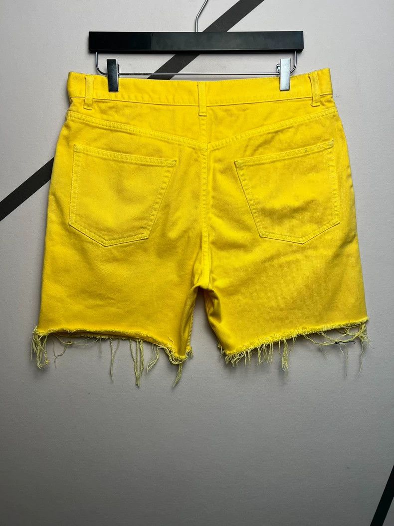 Yves Saint Laurent saint Laurent Spring/Summer 22 Yellow Raw Edge Denim Shorts Size US 30 / EU 46 - 2 Thumbnail
