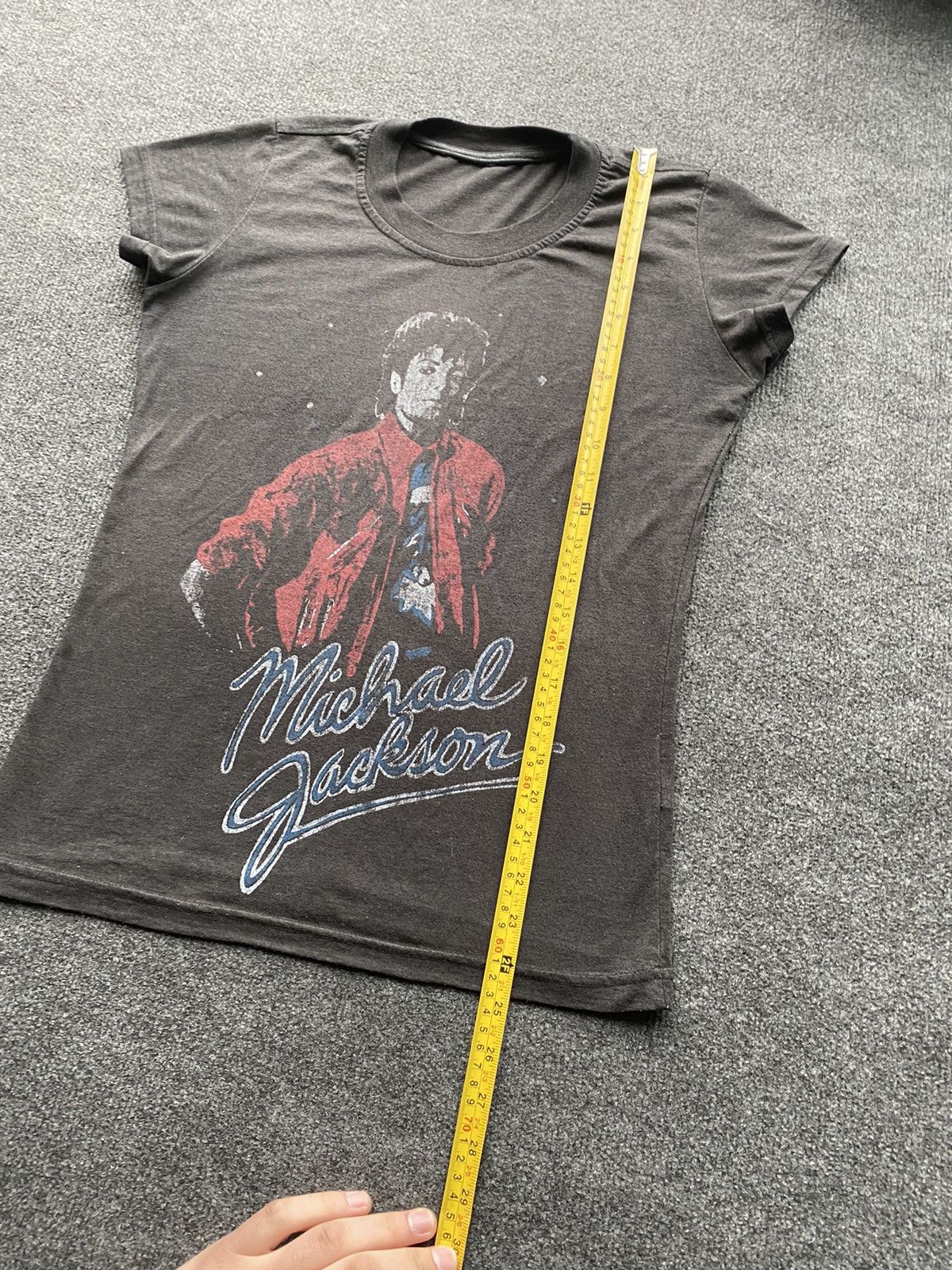 Band Tees 🔥’84 Michael Jackson Thriller sun Faded washed Top m size Size M / US 6-8 / IT 42-44 - 4 Thumbnail
