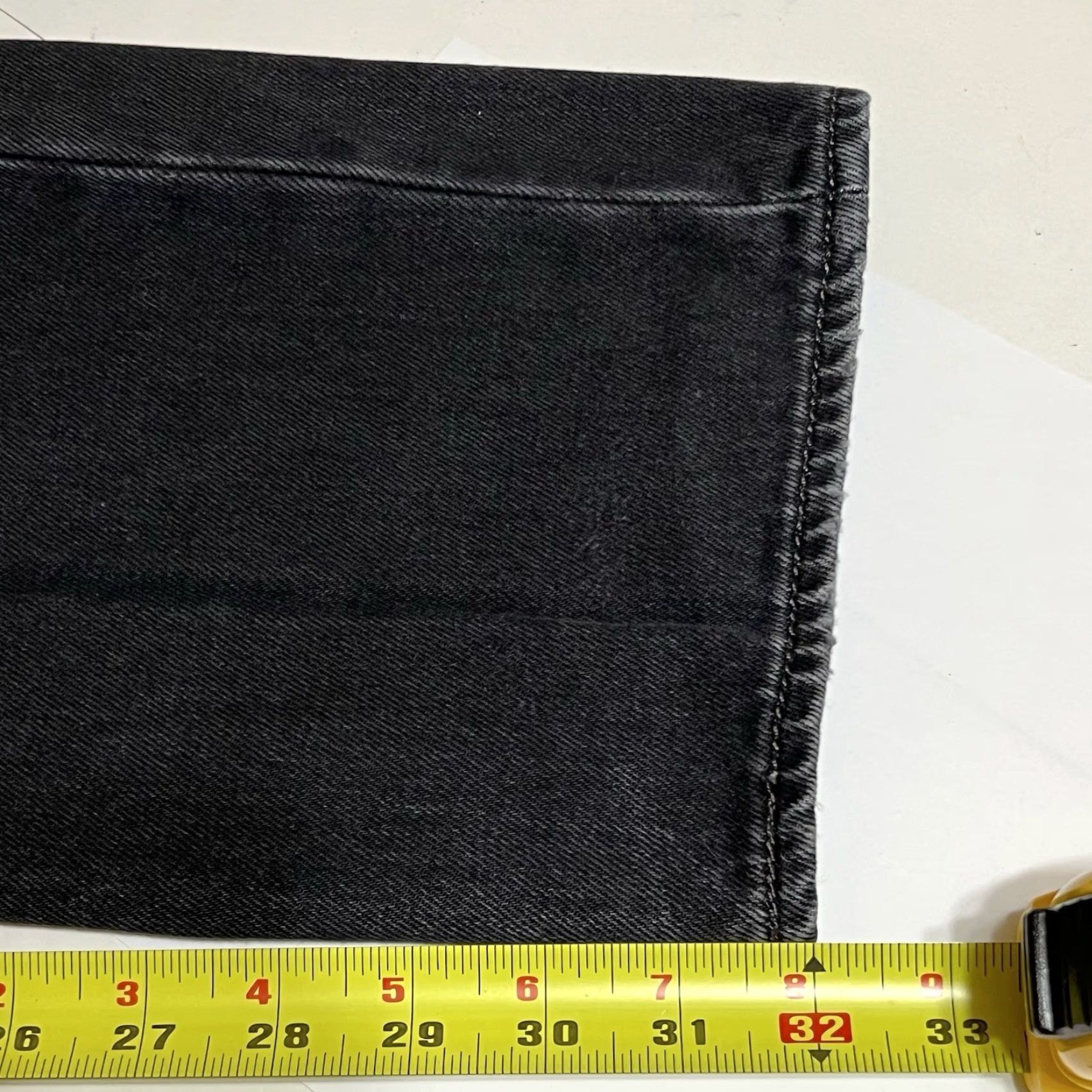 Levi's Levi's 501 Jeans Men 34x32 Dark Wash Black Denim Button Fly Straight 5-Pocket Regular Vintage No Size US 34 / EU 50 - 6 Thumbnail