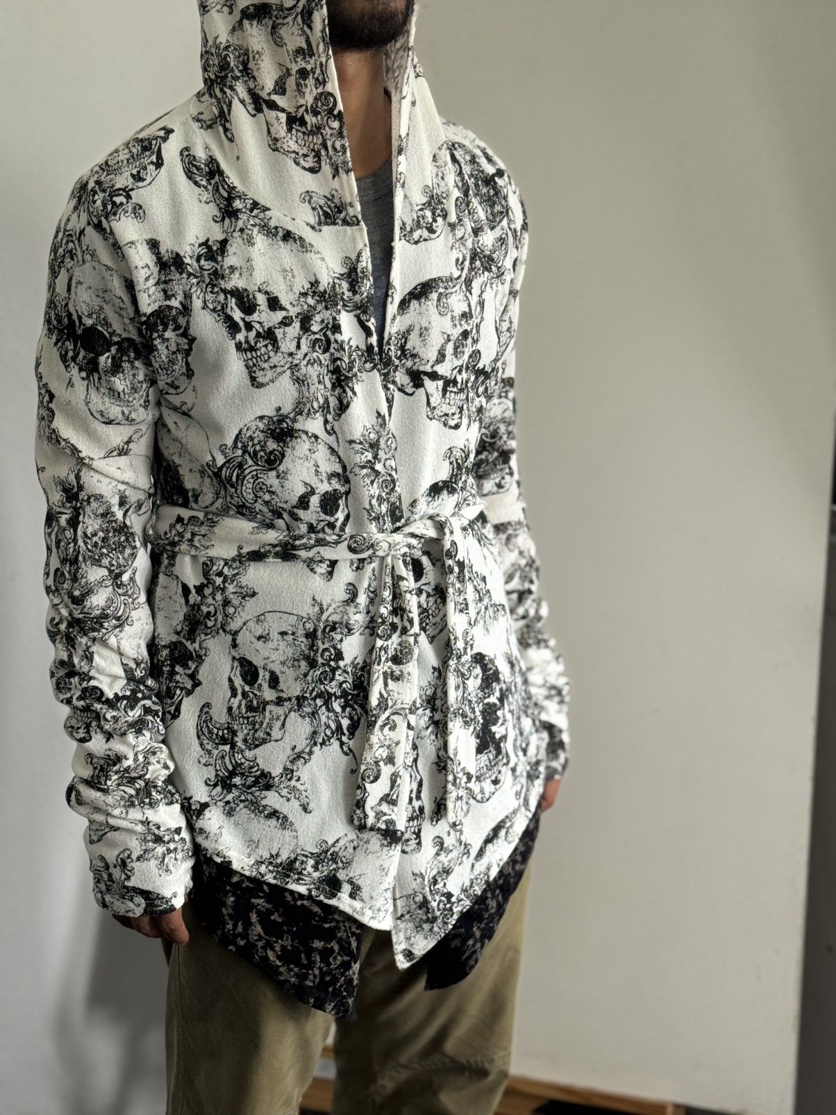 14th Addiction Bernings Sho Skull Hood Wrap Robe Jacket Jpn A/Garde Gothic Size US S / EU 44-46 / 1 - 1 Thumbnail
