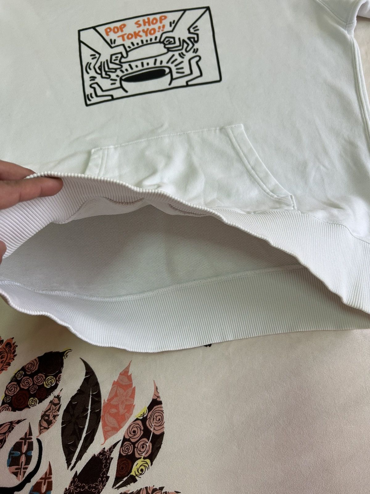 Uniqlo Uniqlo UT & Keith Harring Pop Shop Tokio Hoodie Size US XS / EU 42 / 0 - 10 Thumbnail