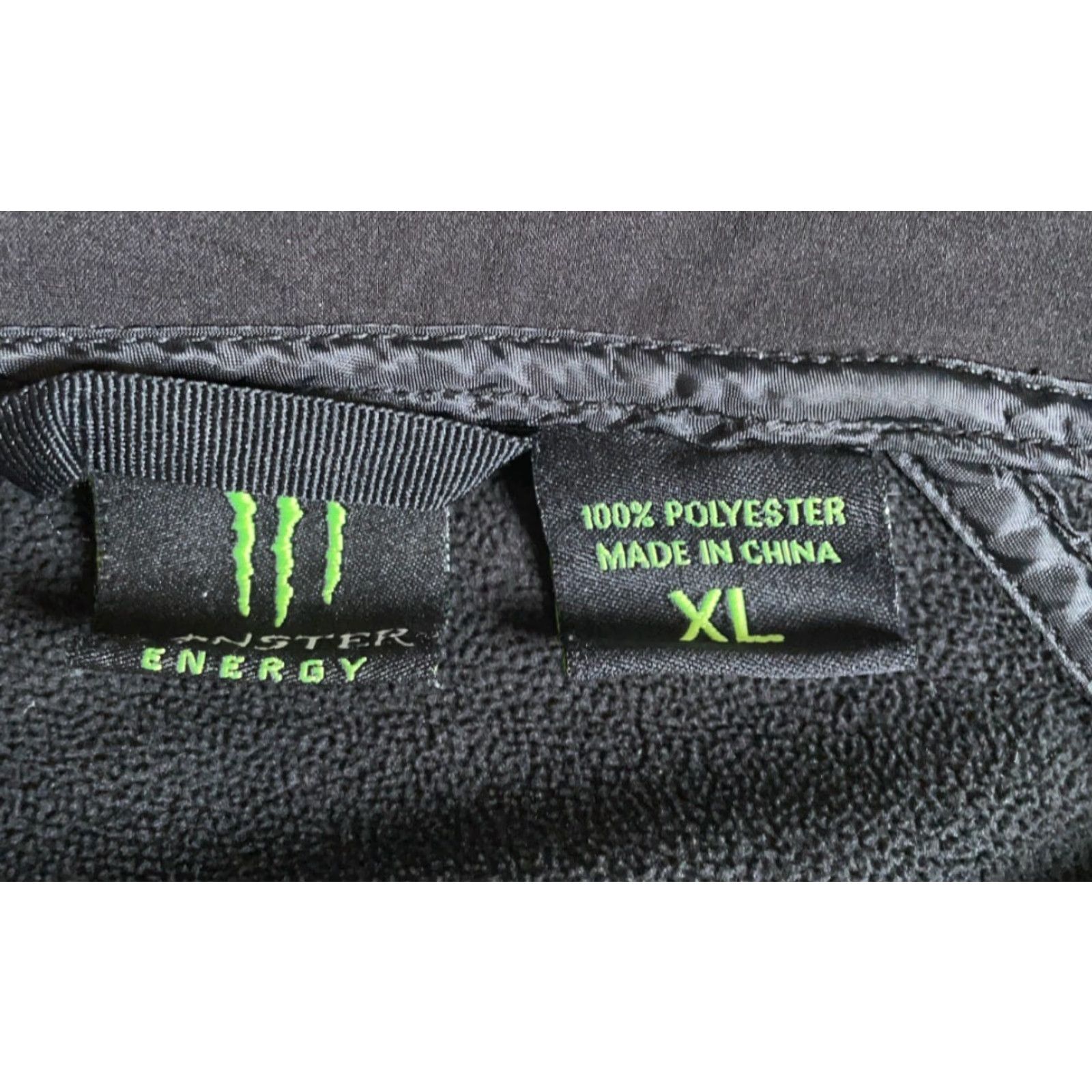 Vintage VINTAGE Monster Energy Jacket Mens L Black Softshell Full Zip Lined Pockets Logo Embroidered Bomber Retro Fall Winter Size US L / EU 52-54 / 3 - 3 Thumbnail