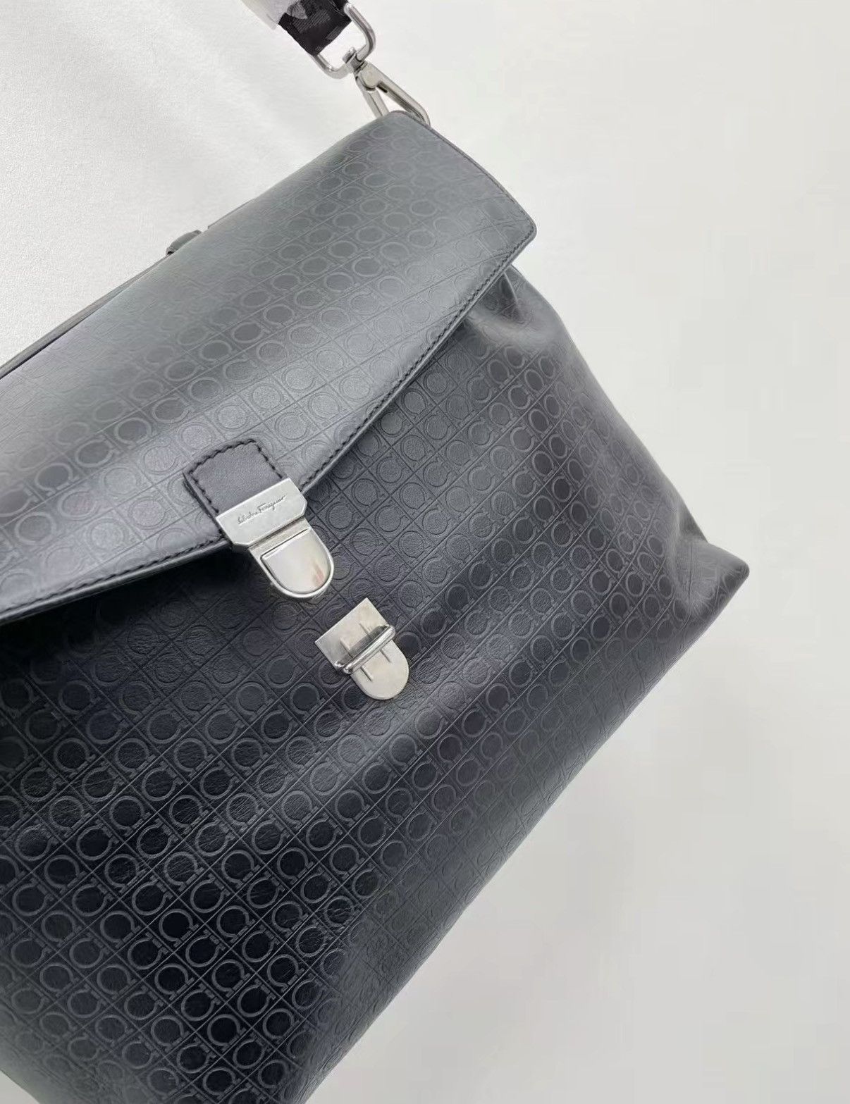 Salvatore Ferragamo Ferragamo Shoulder / Handheld Briefcase J30 Size ONE SIZE - 6 Thumbnail