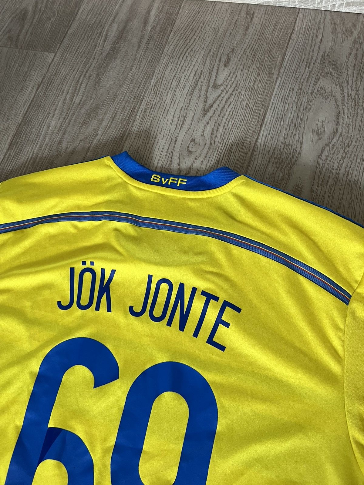 Adidas ADIDAS SWEDEN TEAM 2014 2015 WORLD CUP FOOTBALL JERSEY Shirt Size US XL / EU 56 / 4 - 6 Thumbnail
