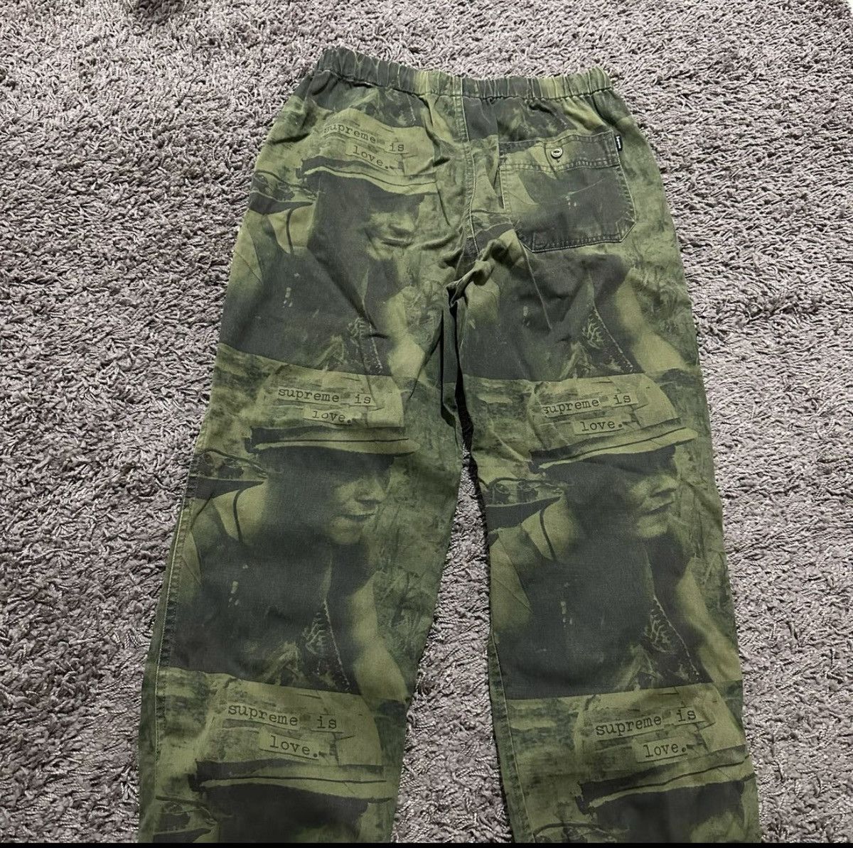 Supreme Supreme is love skate pant jogger Size US 30 / EU 46 - 2 Thumbnail