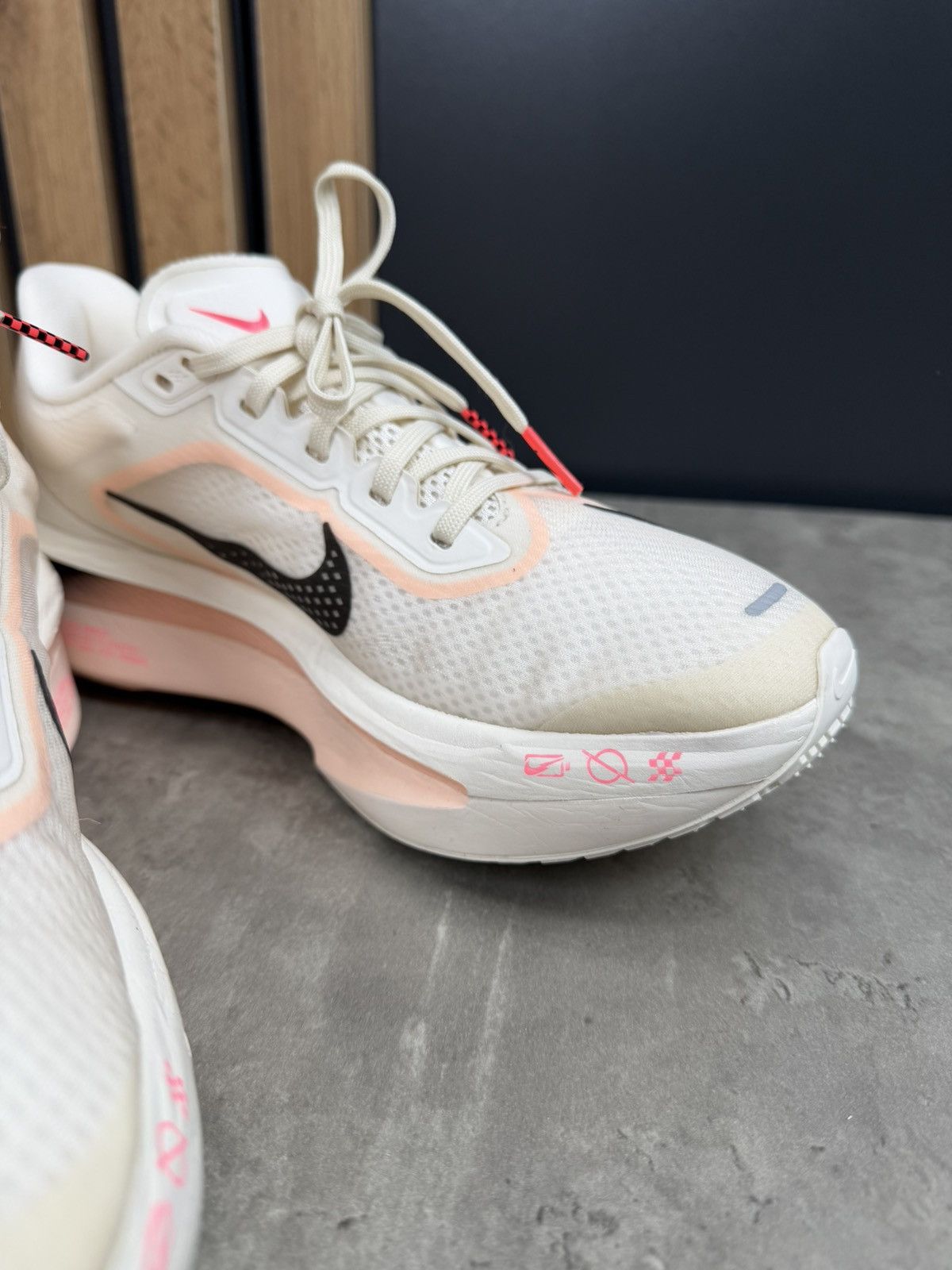 Nike Nike Zoom Fly 6 Pale Ivory Crimson Tint Sneakers Size 39 Size US 8 / IT 38 - 4 Thumbnail