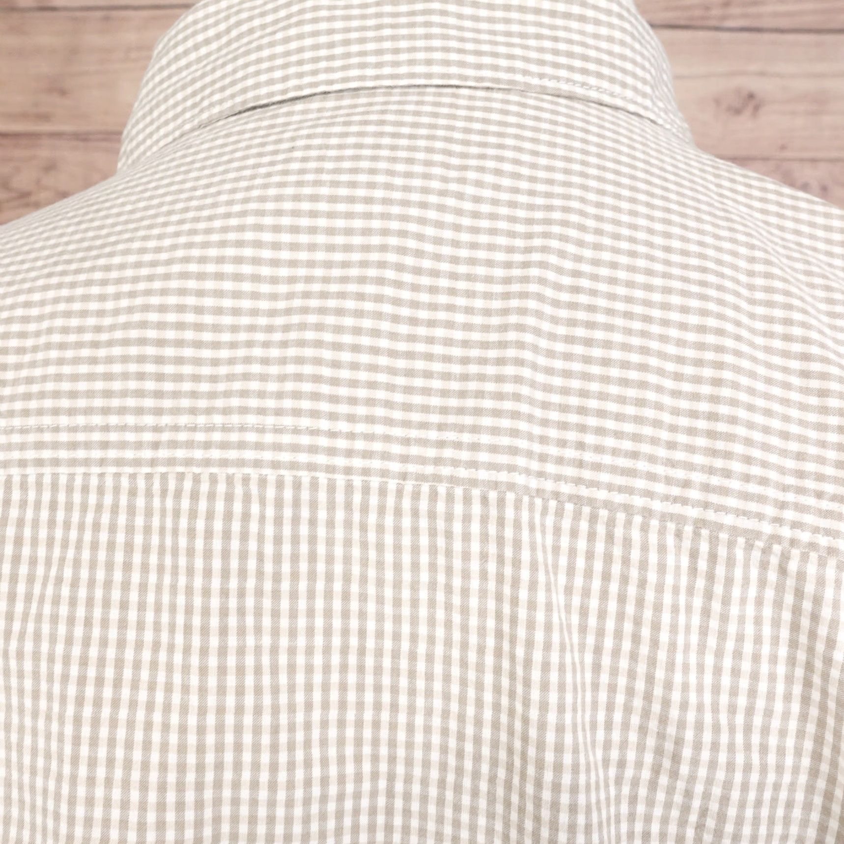 Vintage COLUMBIA SPORTSWEAR BEIGE SHORT SLEEVE CHECK BUTTON UP SHIRT MENS L Size US L / EU 52-54 / 3 - 6 Thumbnail