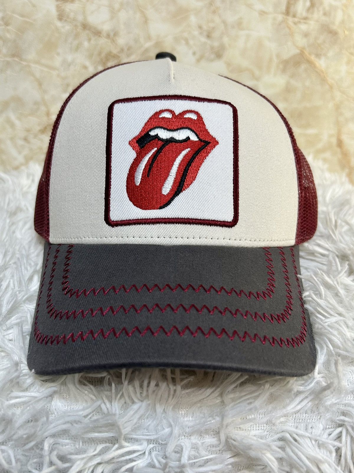The Rolling Stones Rolling Stones Logo Amplified Sample Trucker Hat Rock Merch Size ONE SIZE - 2 Thumbnail