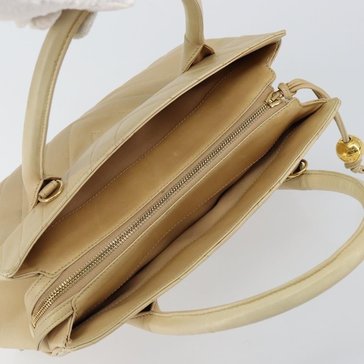 Chanel Chanel Lambskin V Stitch Handbag Beige Size ONE SIZE - 7 Thumbnail