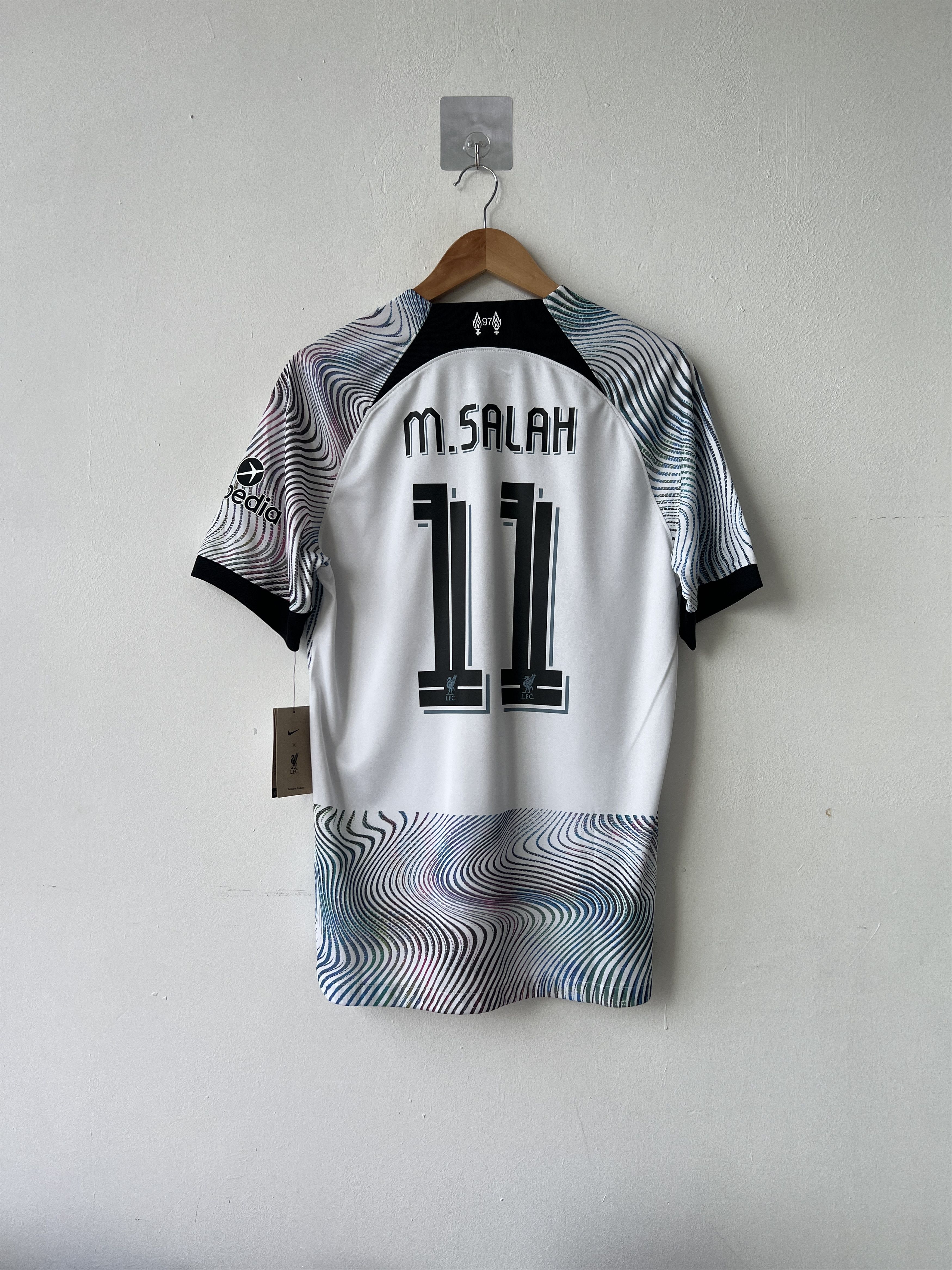 Nike (M) Liverpool 2022-23 Away Kit M. Salah #11 (NEW) Size US M / EU 48-50 / 2 - 1 Thumbnail