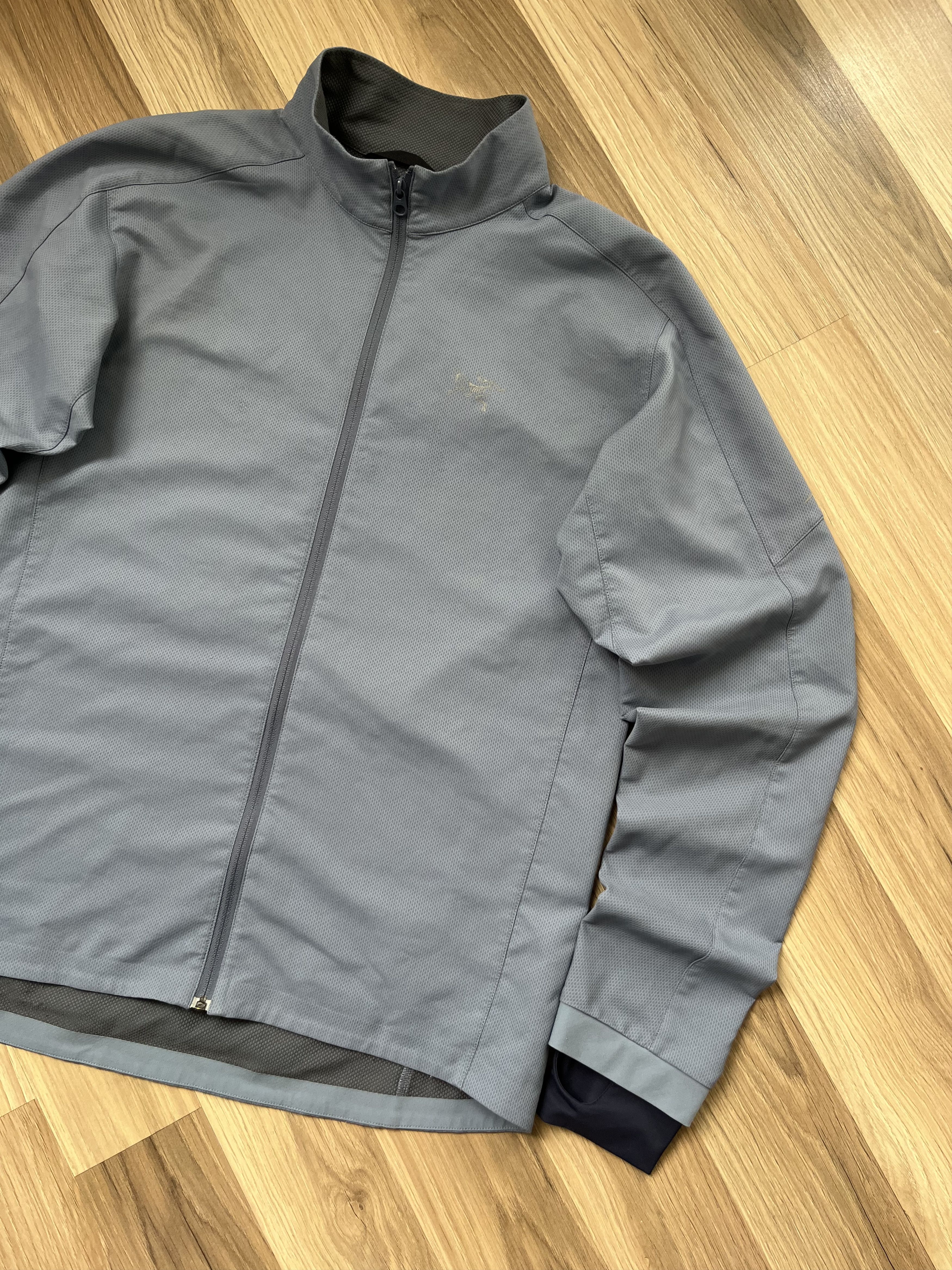 Arc'teryx Vintage Arc’teryx Light Jacket Reflective Size US M / EU 48-50 / 2 - 6 Thumbnail