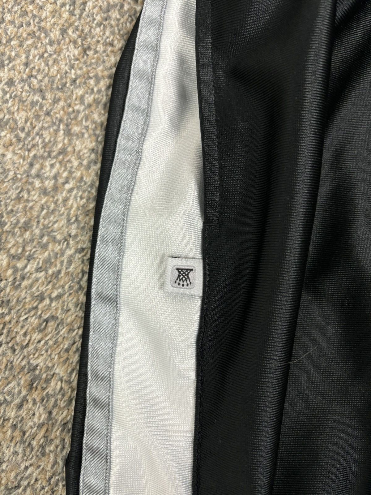 Adidas Vintage adidas hoops basketball black tear away track pants Size US 32 / EU 48 - 5 Thumbnail